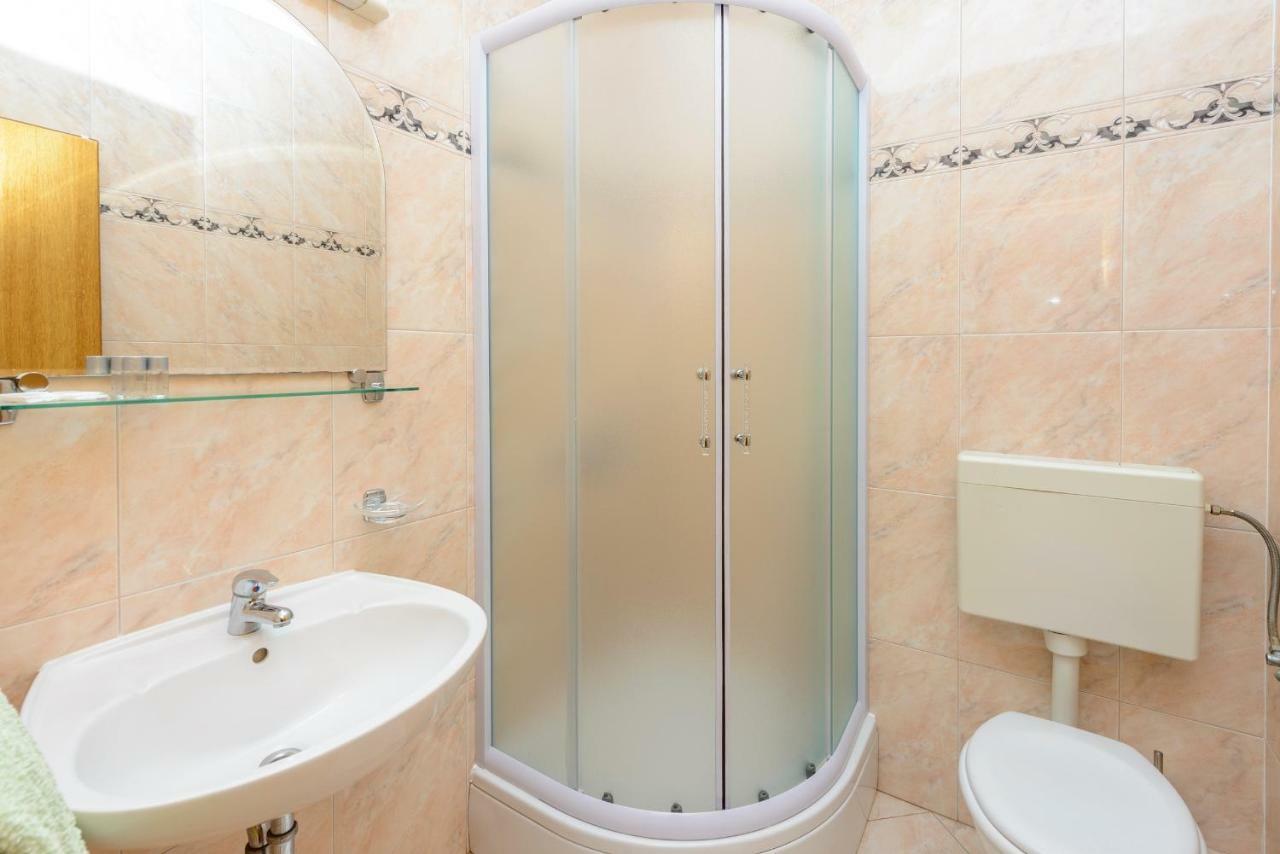 Guest House Villa Bellevue 2 察夫塔特 外观 照片